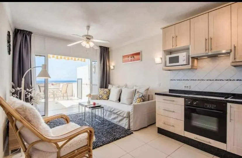 Angelica Suite Acantilado de los Gigantes Spain